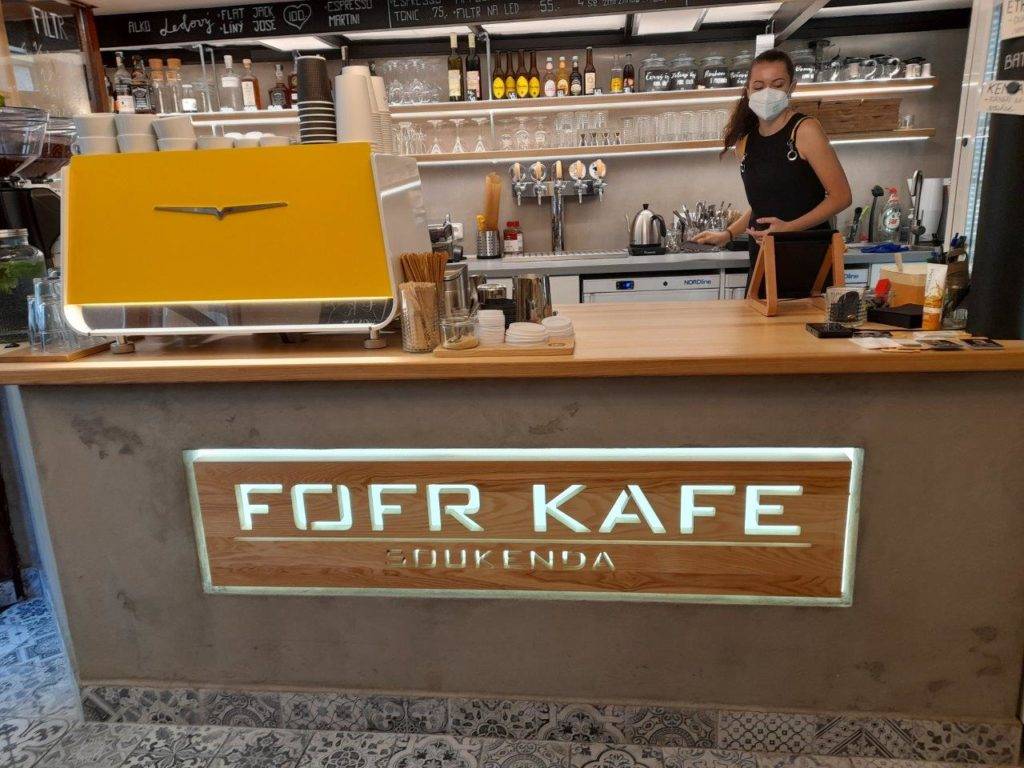 FOFR KAFE, Soukenická ul., Praha, káva